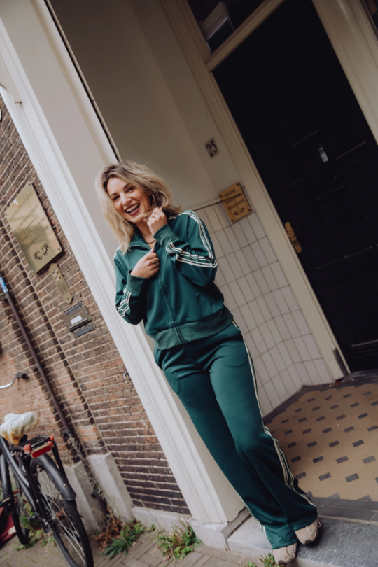Bella | Ensemble