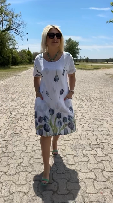 Necla | Robe